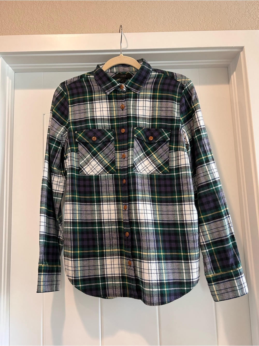 Women’s jcrew flannel 🍁